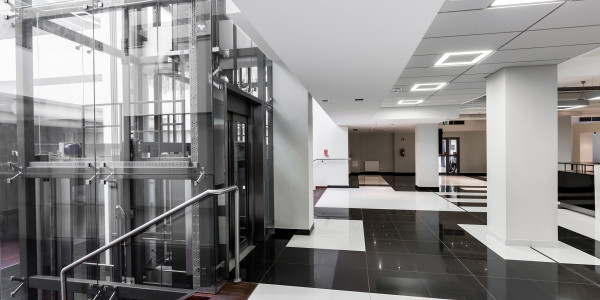 Proyectos de Rehabilitaciones en Sabadell · Instalación de Ascensores